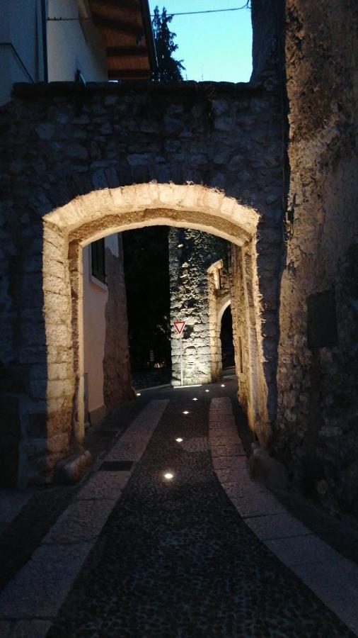 Castle Rhythm Inn Арко Екстериор снимка